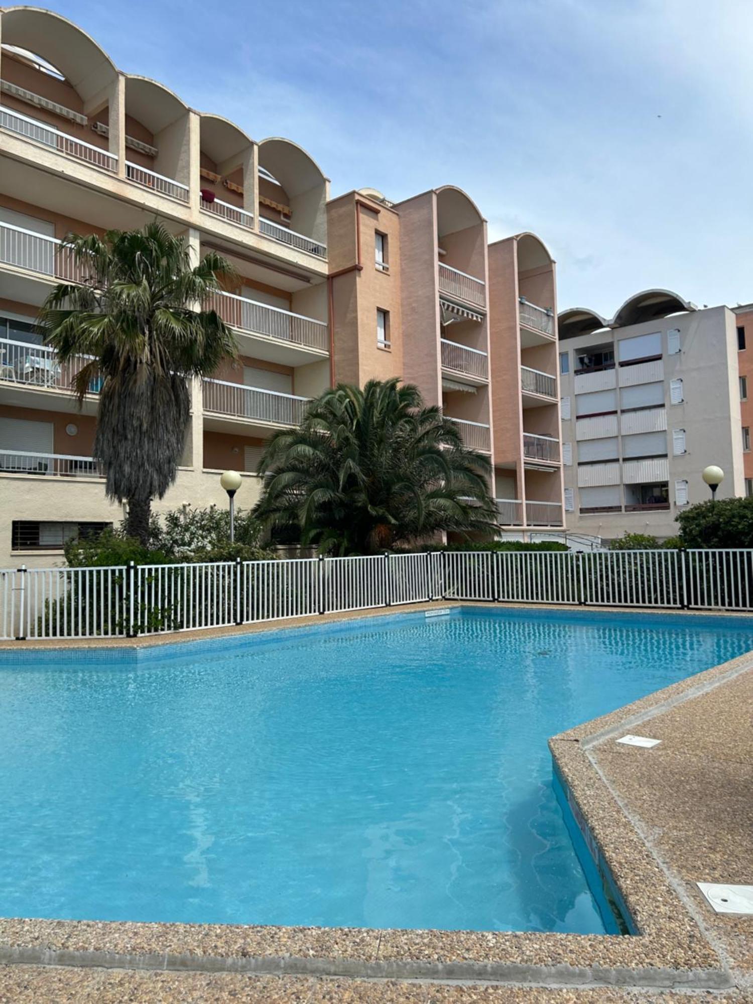 Apartment Superbe 2pieces, Proche De Grazel, Et Port